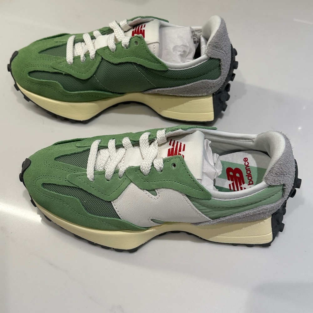 NEW BALANCE 327 LIFE STYLE   GREEN GREEN